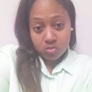 Meet your Posher, Candace