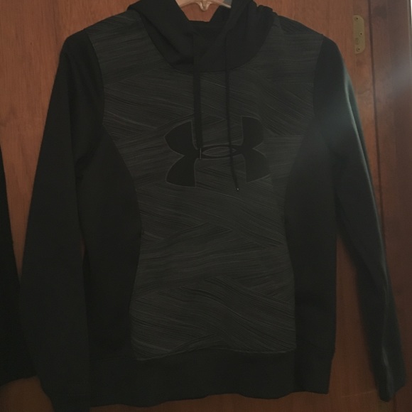 Under armour hooded sweatshirt