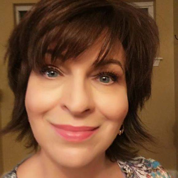 Meet your Posher, Pam - Picture 1 of 1