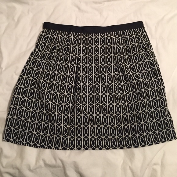 Black and white A line BR skirt