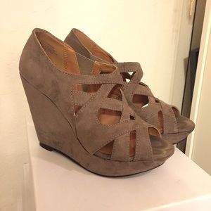 nine west wedges