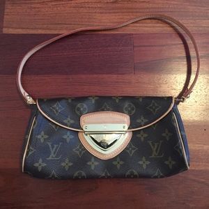 Louis Vuitton Monogram Beverly Clutch Bag
