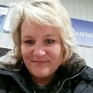 Meet your Posher, Dana