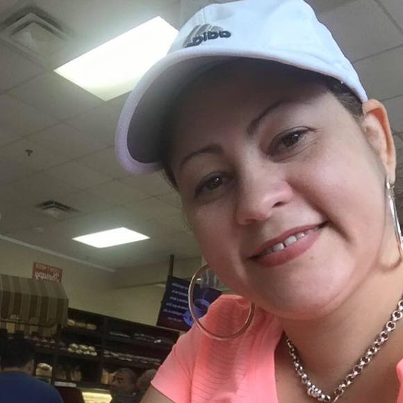 Meet your Posher, Karinda