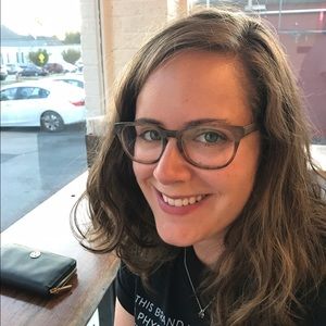 Meet your Posher, Lisa