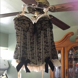 Women's 2XL corset thong and garnet