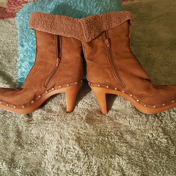 HOST PICK 12/24/16 CHARLES ALBERT 8 SUEDE BOO - Picture 2 of 4