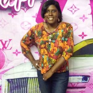 Meet your Posher, Tomeka