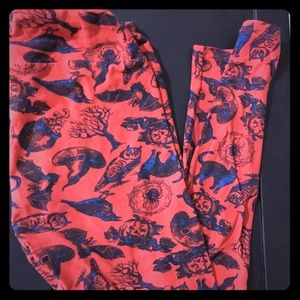 EUC LULAROE Halloween leggings.