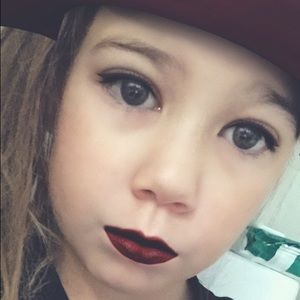 Meet your Posher, Devon