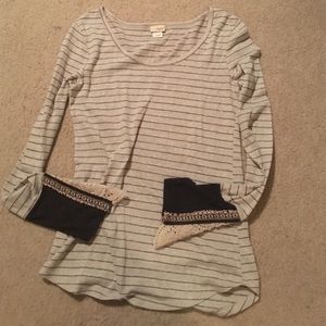 Daytrip long sleeve shirt.