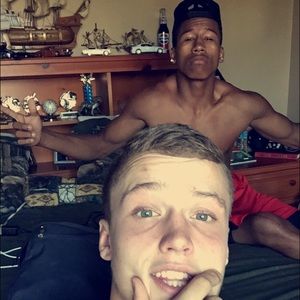 Meet your Posher, Deangelo