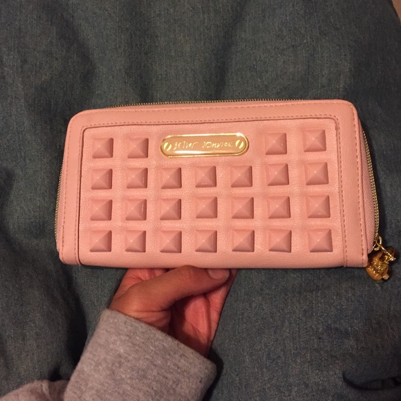 New never used Betsey Johnson wallet