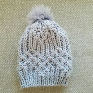Pommed beanie