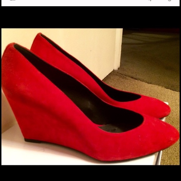 B Brian Atwood Wedges - Picture 1 of 4