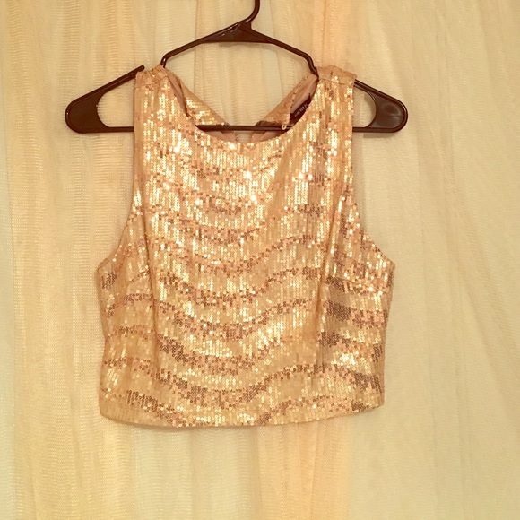 Flashy Gold Crop Top!