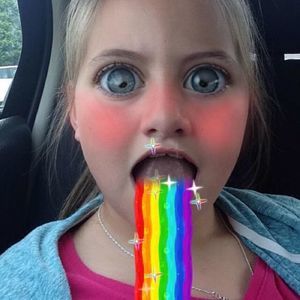 Meet your Posher, Avery