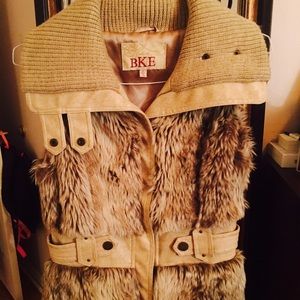 Fur vest