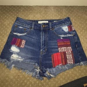 High waisted shorts with patches
