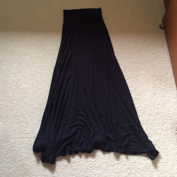 🛑All black maxi skirt