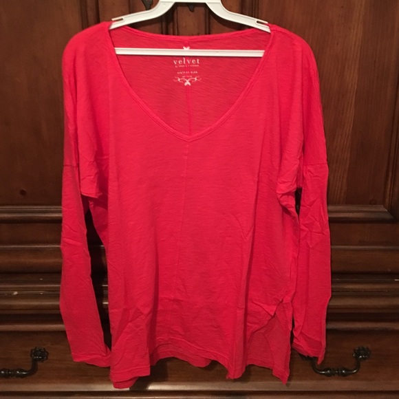 🎉🎉JUST REDUCED🎉🎉Velvet tee - Picture 3 of 4