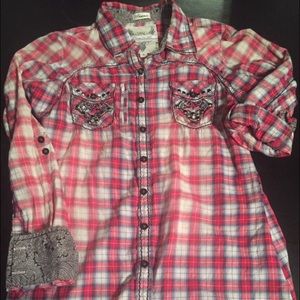 💥ROAR💥Long sleeve button up