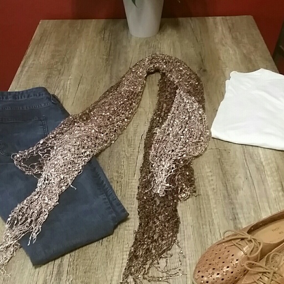 Scarf - Picture 3 of 4
