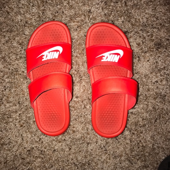 Nike slides
