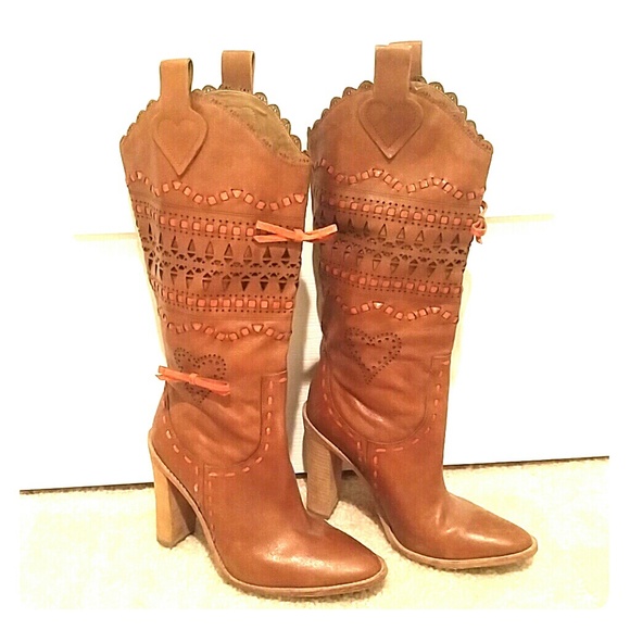 BCBG MAXAZRIA Leather Boots