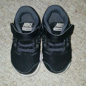 Toddler Boys  Nike US size 7