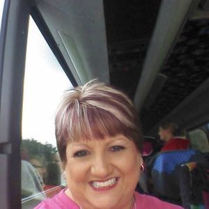 Meet your Posher, Elaine