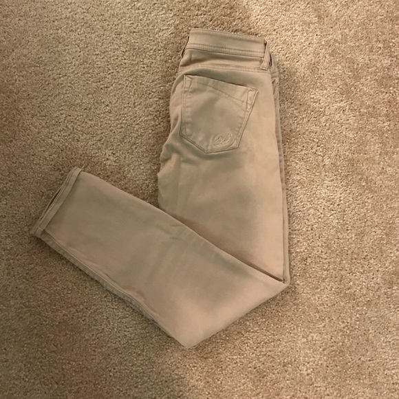 ✔️Express Women's Capri pants ✔️