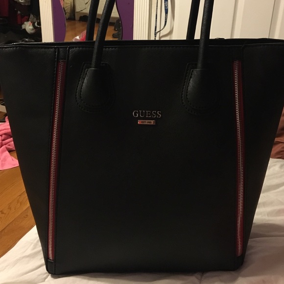 Guess purse