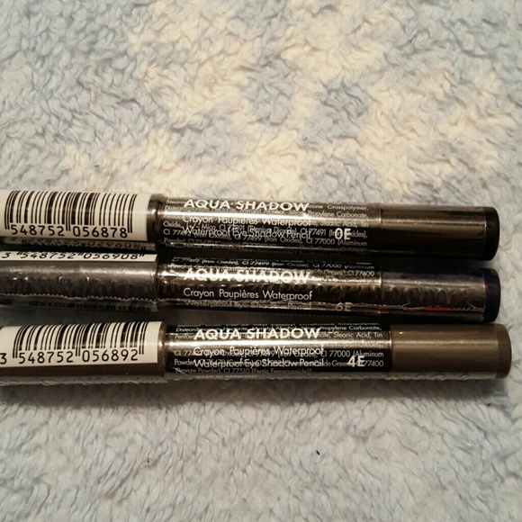 Makeup Forever Aqua Shadow waterproof