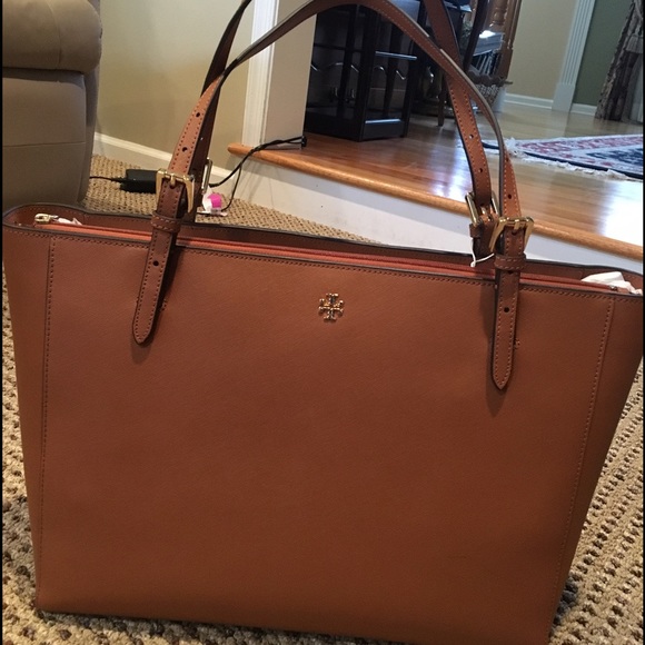 Brand new w/tags Large Tan Tory Burch York Tote