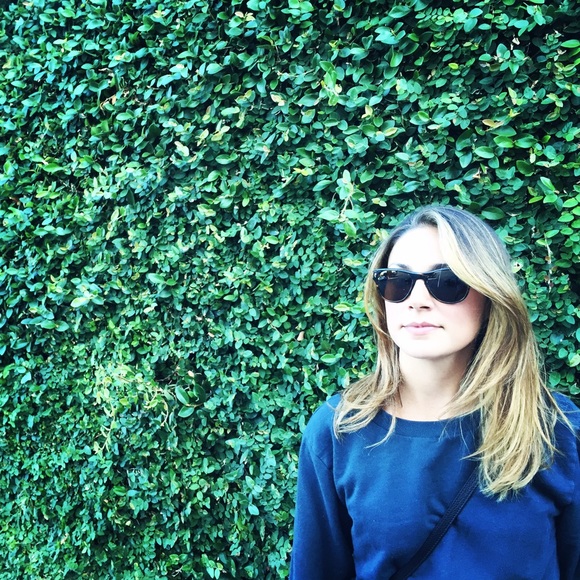 Meet your Posher, Alex - Picture 1 of 1