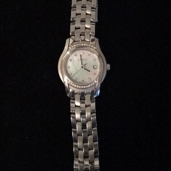 Gucci diamond watch - Picture 2 of 4