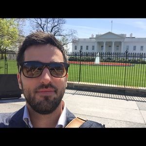 Meet your Posher, Jason