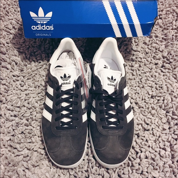 Adidas Gazelle Sneakers - Picture 2 of 3