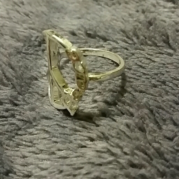 Peace Ring - Picture 2 of 3