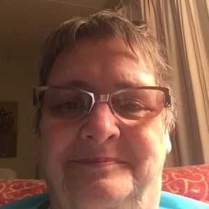 Meet your Posher, Evelyn