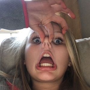 Meet your Posher, Alexis