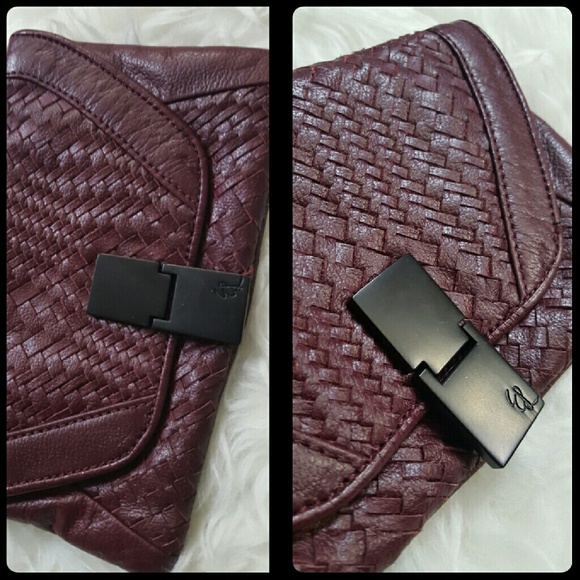 Elliott Lucca Leather  Wristlet - Picture 11 of 13