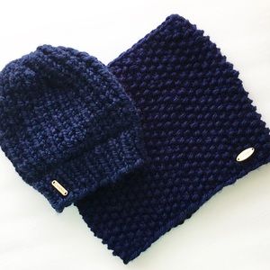 Beanie and Cowl/Handmade