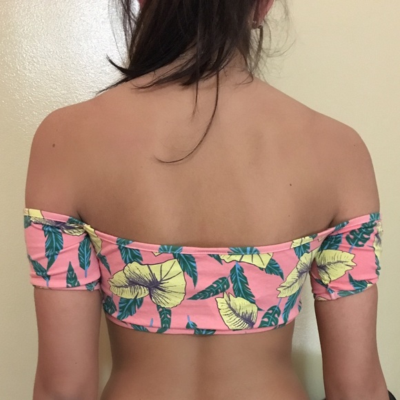 NWT Shown To Scale Bandeau🌼🍃 - Picture 4 of 4