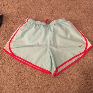 Girls size XL Nike shorts