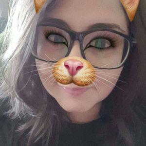 Meet your Posher, Caitlin