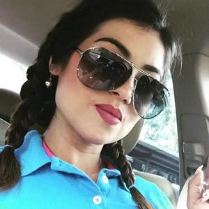 Meet your Posher, Roka