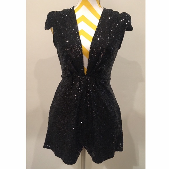 🎉SOLD - Sequin Romper Size SM - New Years Eve