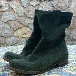 Reserved shoes/boots